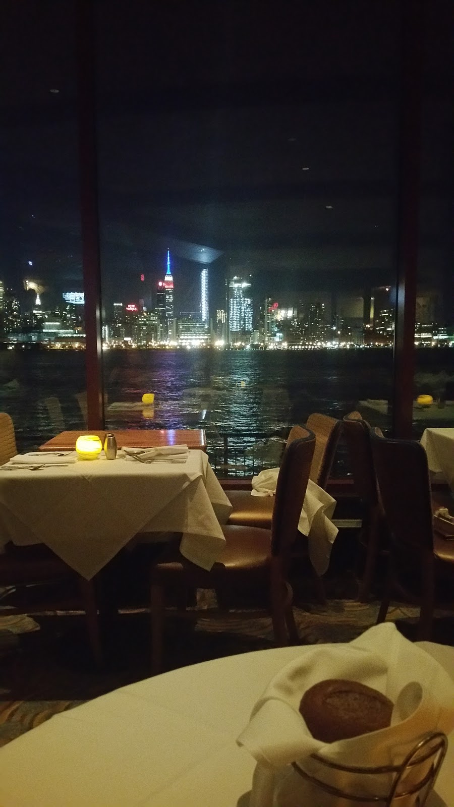 Photo of Chart House in Weehawken City, New Jersey, United States - 8 Picture of Restaurant, Food, Point of interest, Establishment