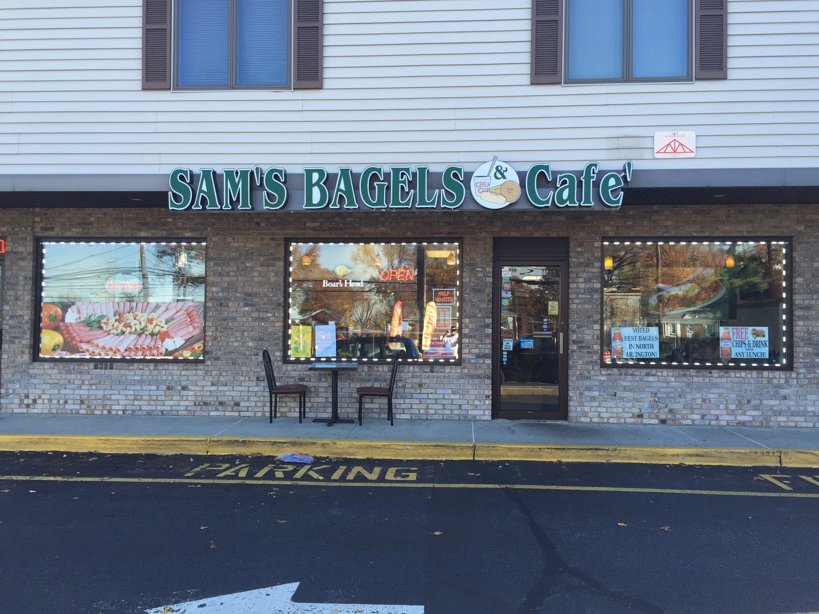 Photo of Sam's Bagels Deli and Cafe in North Arlington City, New Jersey, United States - 3 Picture of Food, Point of interest, Establishment, Store, Bakery