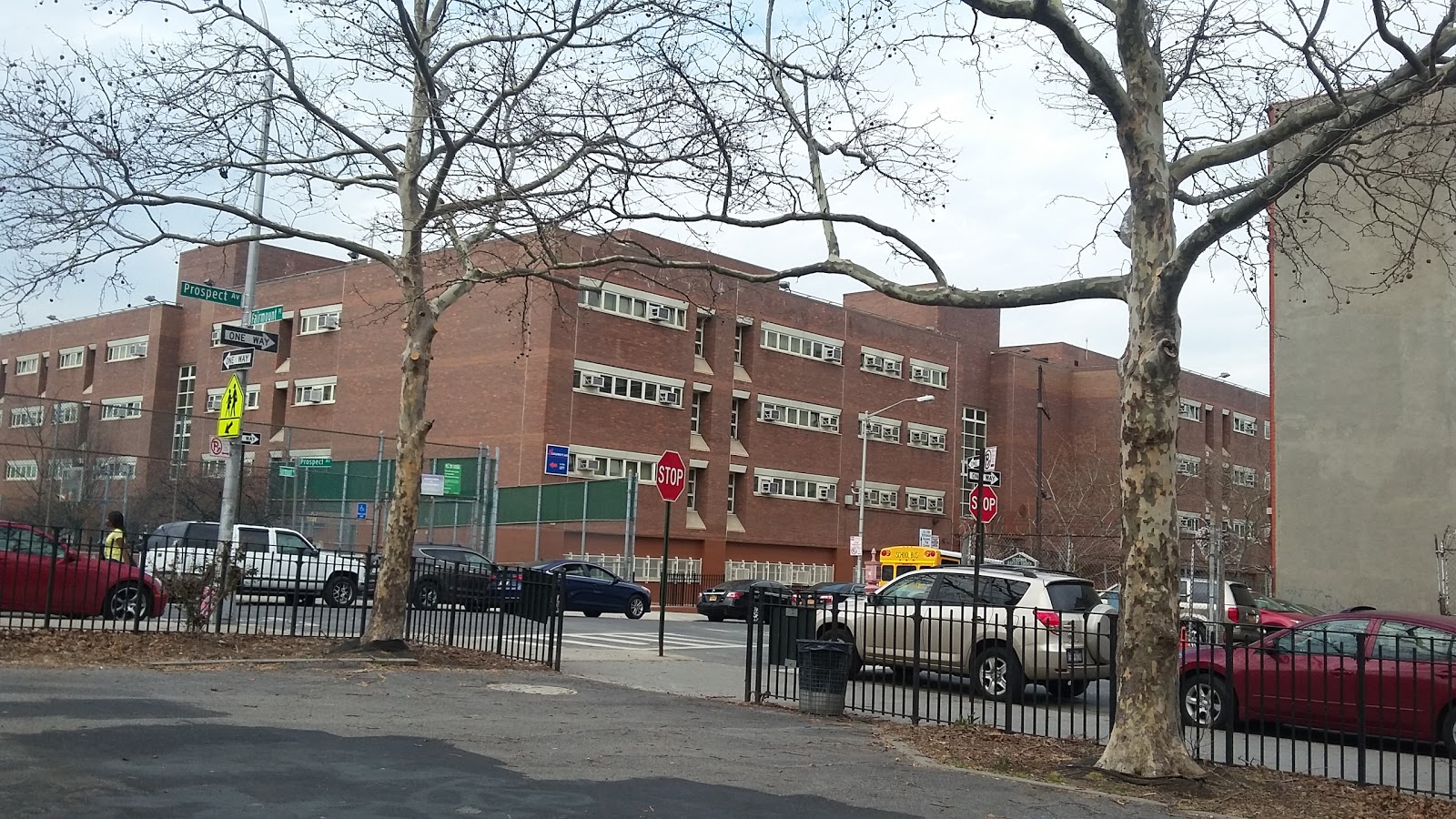 Photo of Intermediate School 318 in Bronx City, New York, United States - 1 Picture of Point of interest, Establishment, School