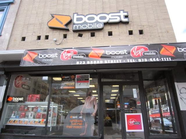 Photo of Boost Mobile in Newark City, New Jersey, United States - 2 Picture of Point of interest, Establishment, Store, Electronics store