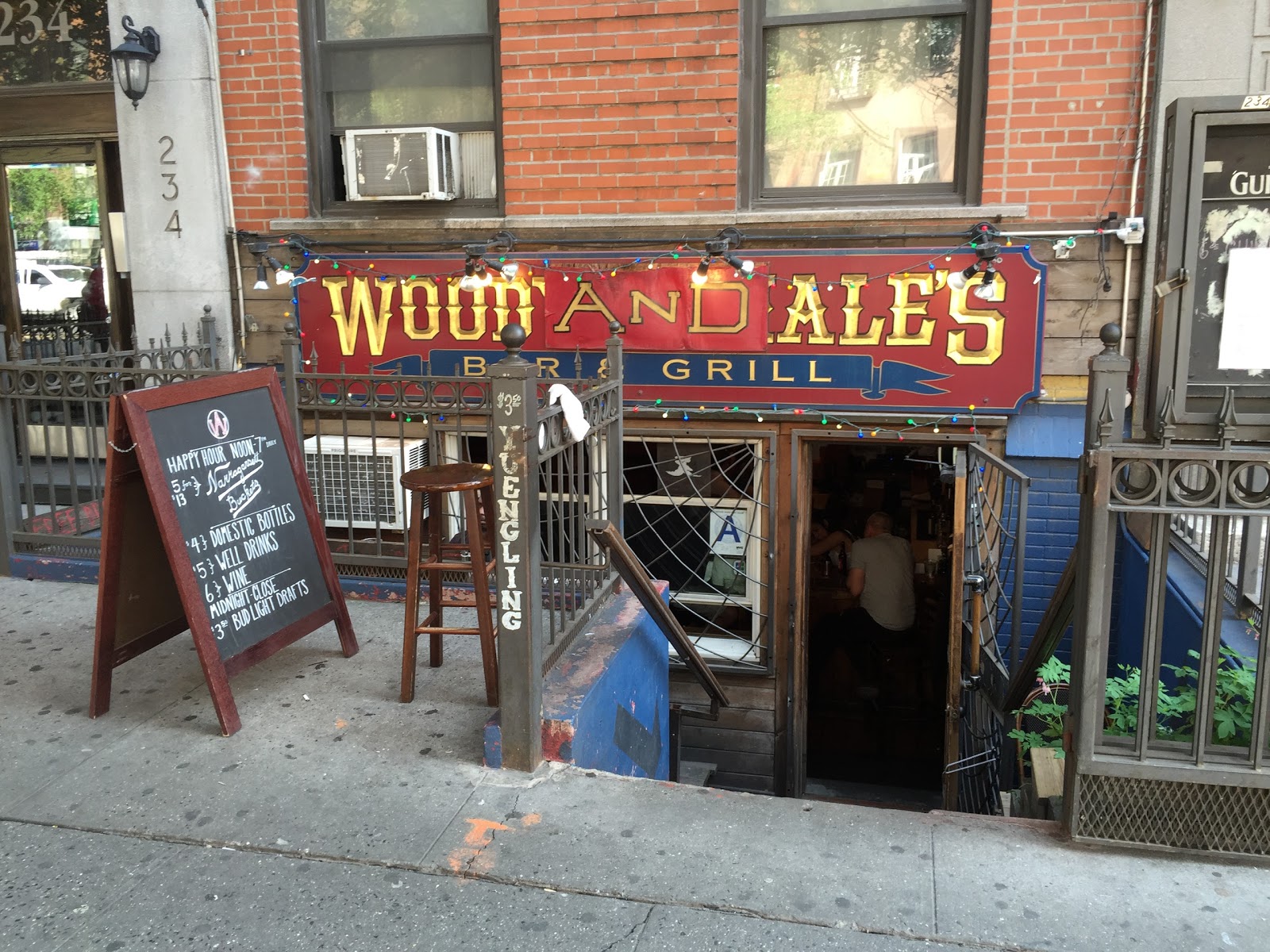 Photo of Wood and Ale's in New York City, New York, United States - 1 Picture of Restaurant, Food, Point of interest, Establishment, Bar