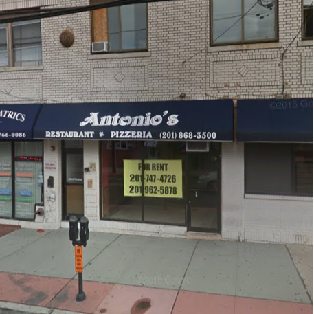 Photo of Antonio's Pizzeria in Guttenberg City, New Jersey, United States - 1 Picture of Restaurant, Food, Point of interest, Establishment, Meal takeaway, Meal delivery