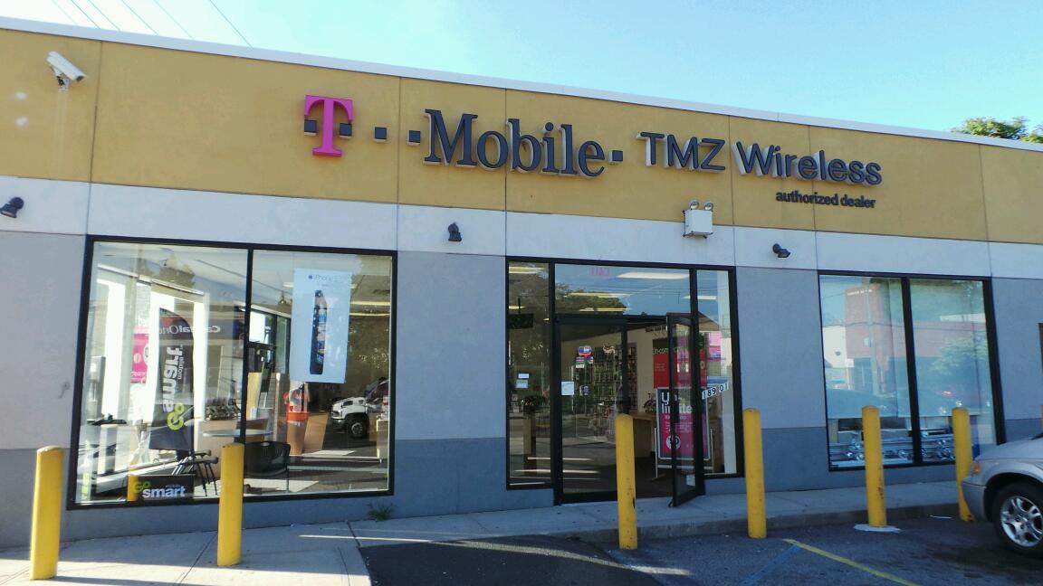 Photo of TMZ Wireless in Saint Albans City, New York, United States - 1 Picture of Point of interest, Establishment, Store, Electronics store