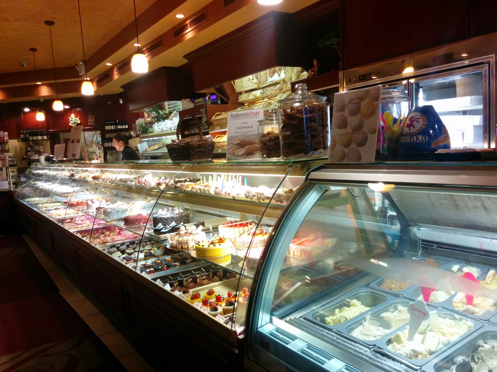 Photo of Pasticceria Bruno Bakery in Staten Island City, New York, United States - 2 Picture of Food, Point of interest, Establishment, Store, Bakery