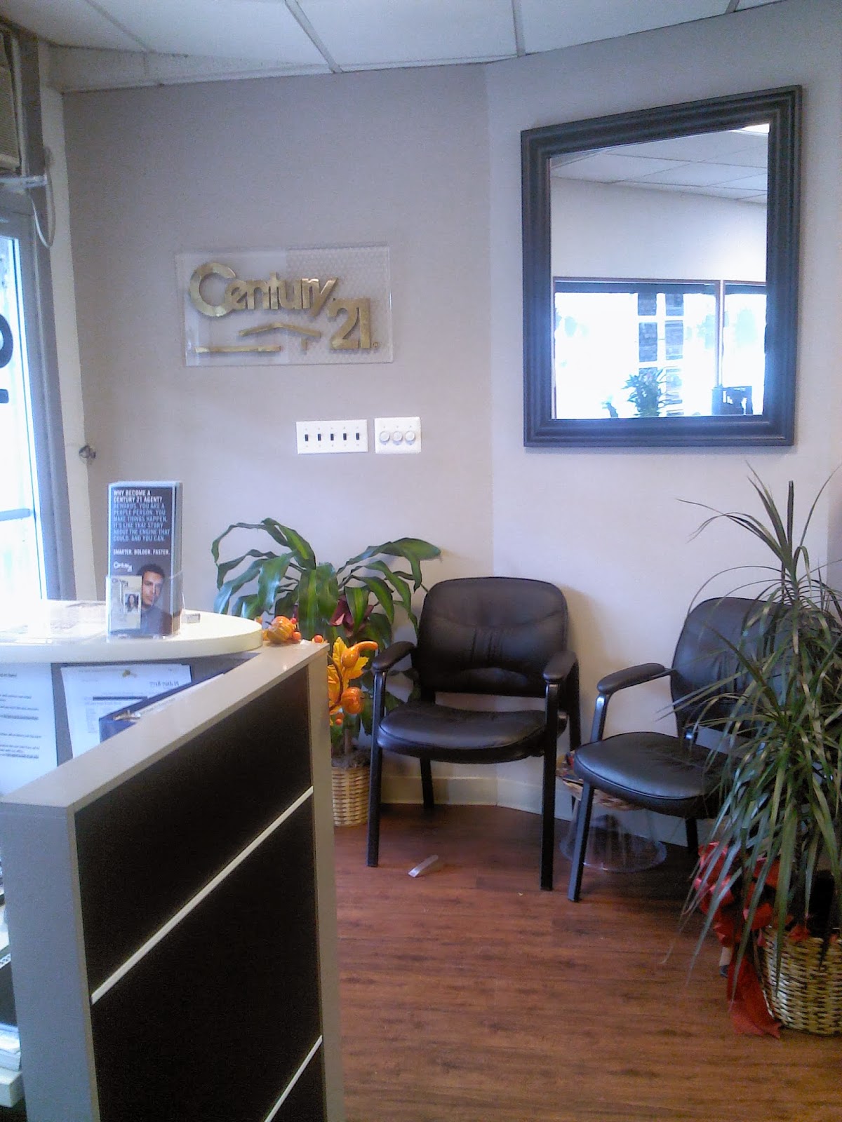 Photo of Century 21 Amiable II - Glendale in Glendale City, New York, United States - 5 Picture of Point of interest, Establishment, Real estate agency