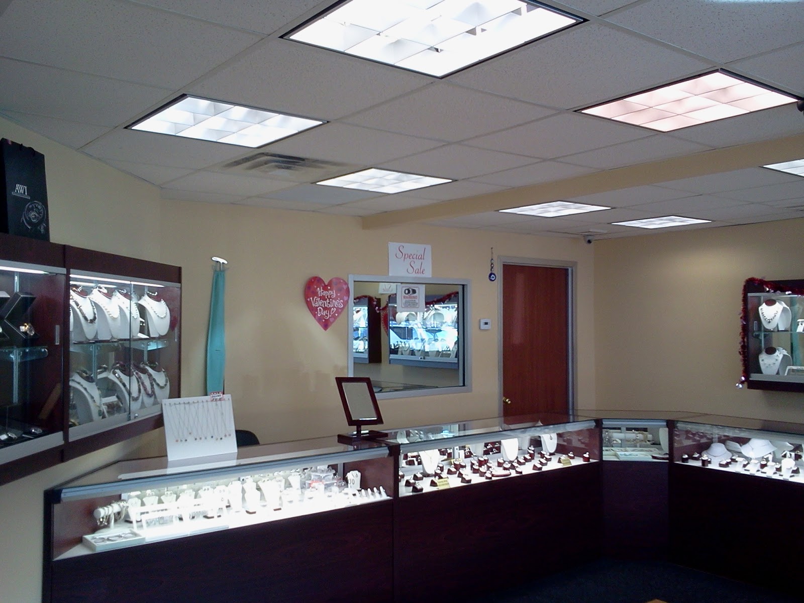 Photo of Elegant Jewelry Inc in Queens City, New York, United States - 7 Picture of Point of interest, Establishment, Store, Jewelry store