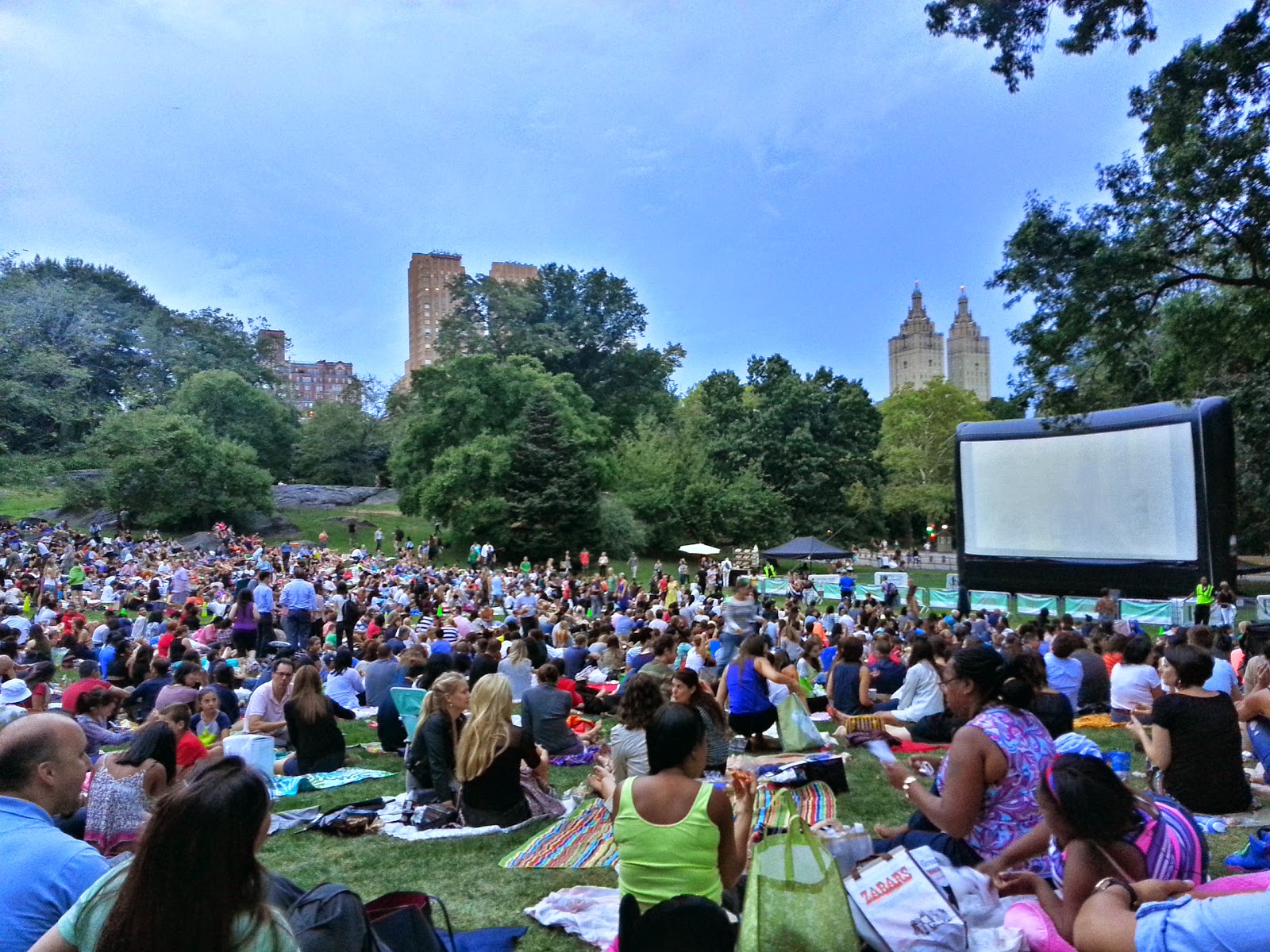 Photo of Frisbee Hill in New York City, New York, United States - 1 Picture of Point of interest, Establishment, Park