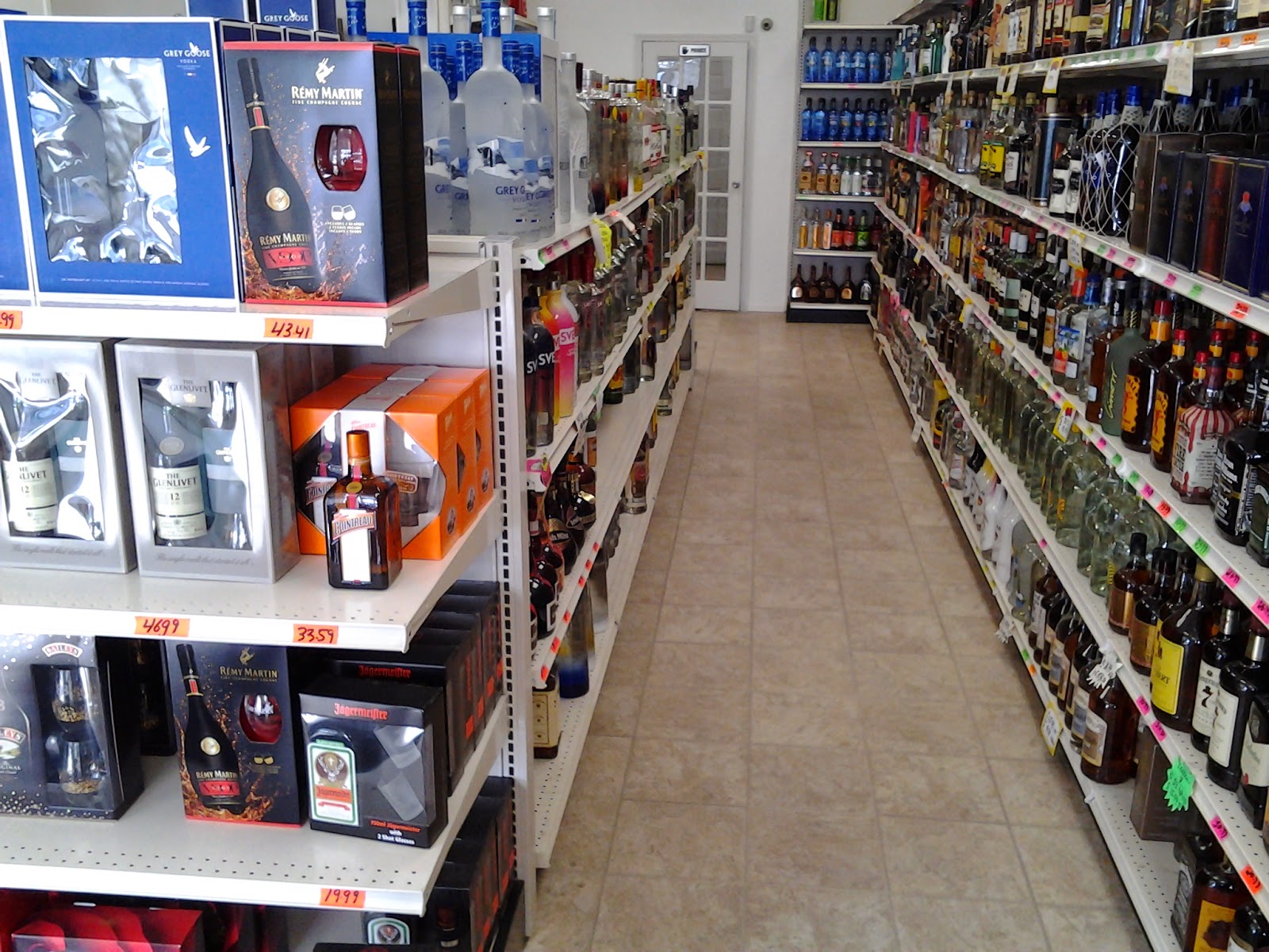 Photo of Front Street Liquor in Uniondale City, New York, United States - 3 Picture of Point of interest, Establishment, Store, Liquor store