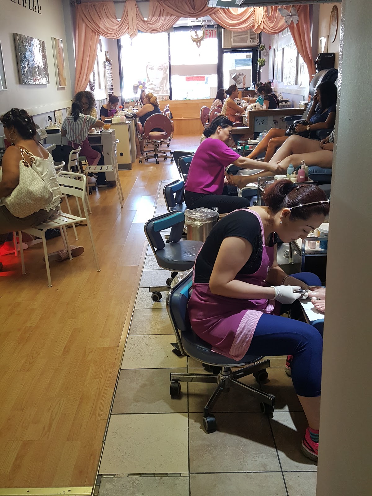 Photo of Crystal Nails & Spa in Bronx City, New York, United States - 2 Picture of Point of interest, Establishment, Spa, Beauty salon, Hair care