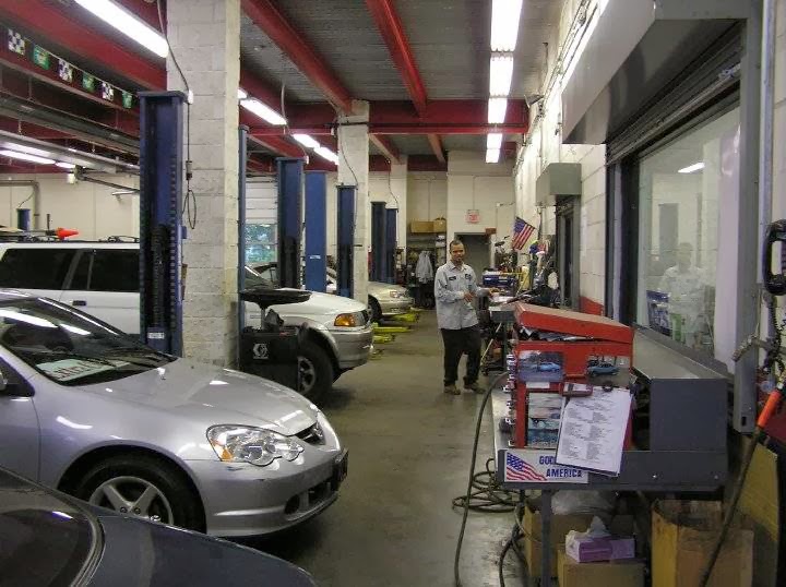 Photo of Valvoline oil change in Yonkers City, New York, United States - 2 Picture of Point of interest, Establishment, Store, Car repair