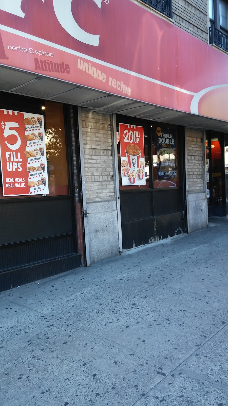 Photo of KFC in New York City, New York, United States - 4 Picture of Restaurant, Food, Point of interest, Establishment