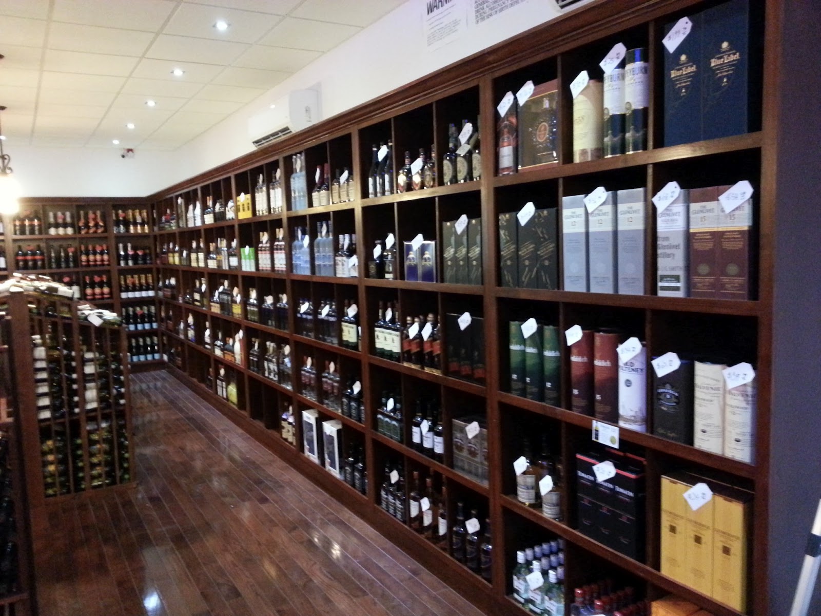 Photo of Collezione Wines & Spirits in Queens City, New York, United States - 3 Picture of Point of interest, Establishment, Store, Liquor store