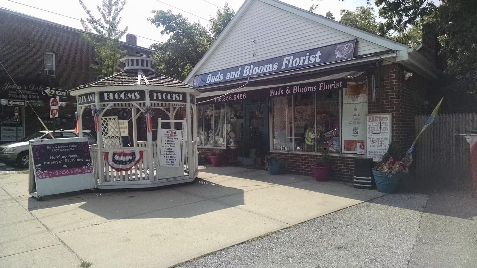 Photo of Buds and Blooms Florist in Staten Island City, New York, United States - 1 Picture of Point of interest, Establishment, Store, Florist