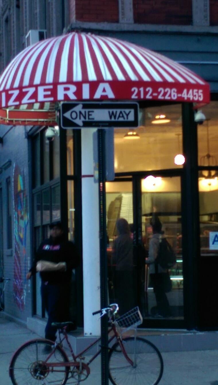 Photo of Williamsburg Pizza - Lower East Side in New York City, New York, United States - 3 Picture of Restaurant, Food, Point of interest, Establishment, Meal takeaway, Meal delivery