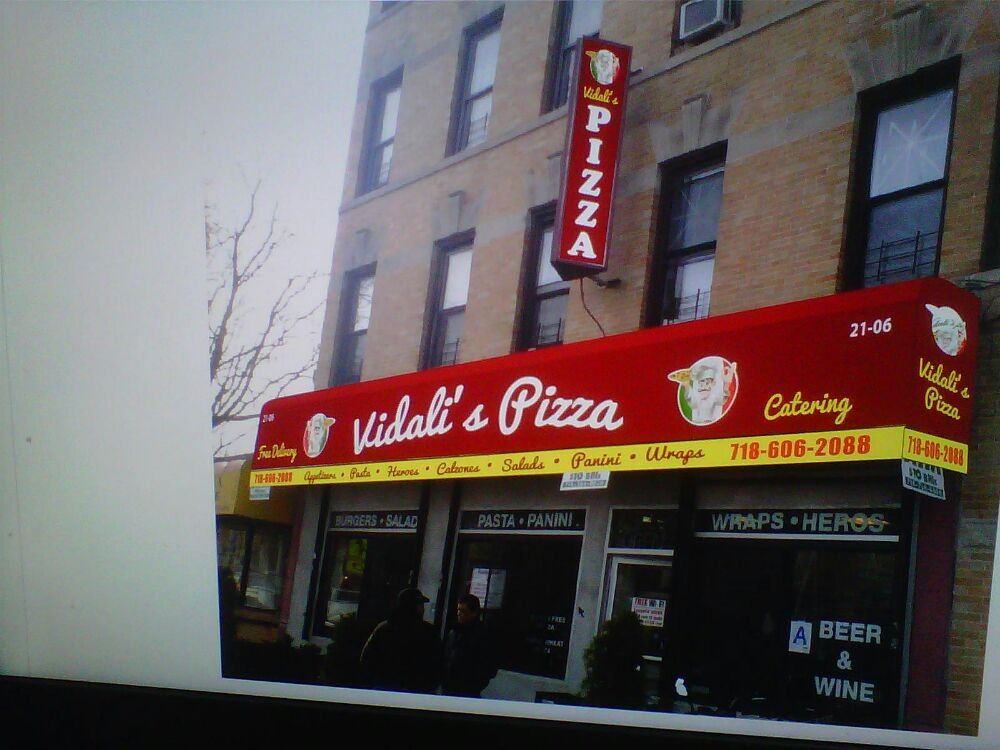 Photo of Vidali's Pizza in Astoria City, New York, United States - 1 Picture of Restaurant, Food, Point of interest, Establishment