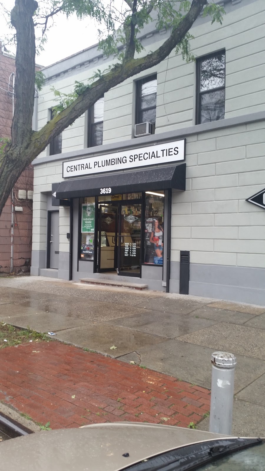 Photo of Central Plumbing Specialties in Bronx City, New York, United States - 2 Picture of Point of interest, Establishment, Store, Home goods store, Hardware store, Plumber