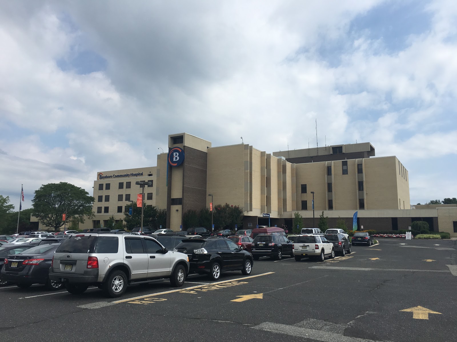 Photo of Bayshore Community Hospital in Holmdel City, New Jersey, United States - 2 Picture of Point of interest, Establishment, Hospital