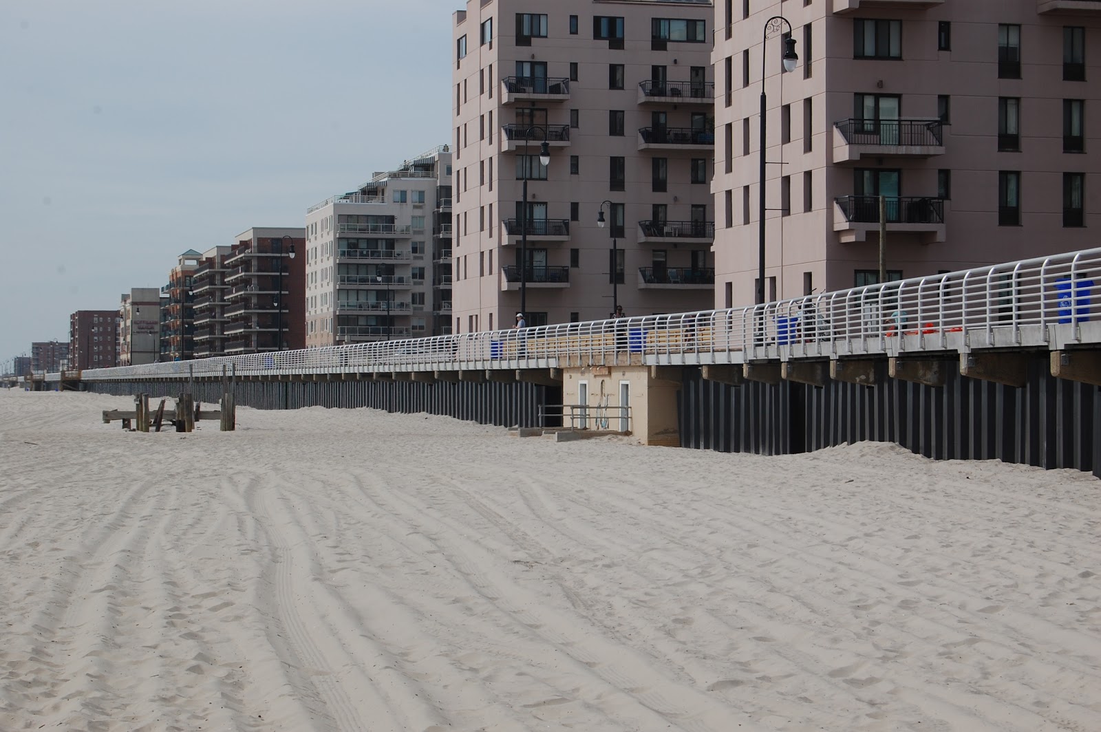 Photo of Long Beach Boardwalk in Long Beach City, New York, United States - 2 Picture of Point of interest, Establishment