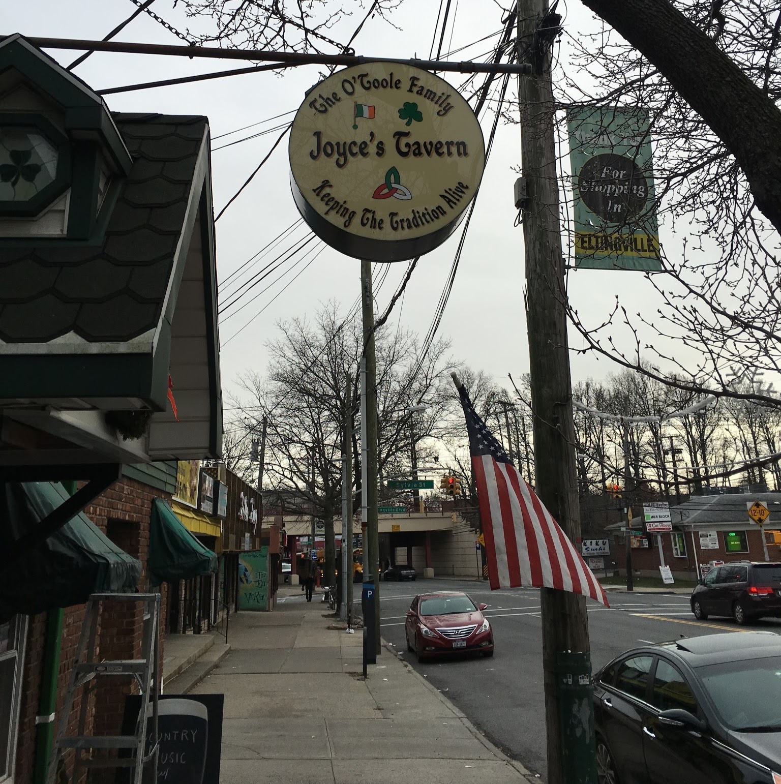 Photo of Joyce's Tavern in Staten Island City, New York, United States - 1 Picture of Restaurant, Food, Point of interest, Establishment, Bar