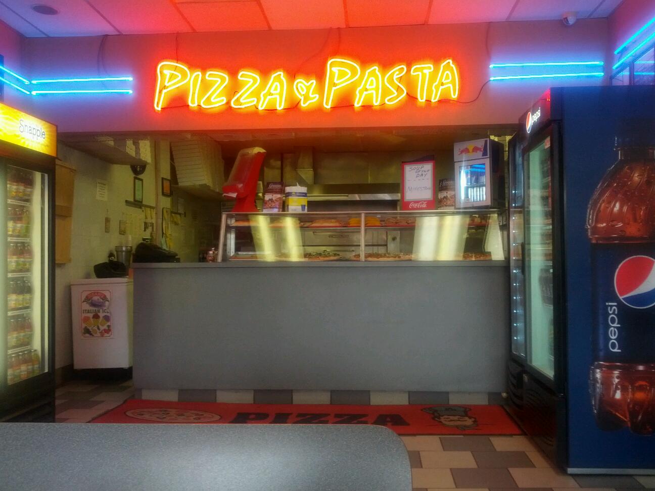 Photo of Lil' Joe's Pizza & Pasta in Mount Vernon City, New York, United States - 1 Picture of Restaurant, Food, Point of interest, Establishment, Meal takeaway, Meal delivery