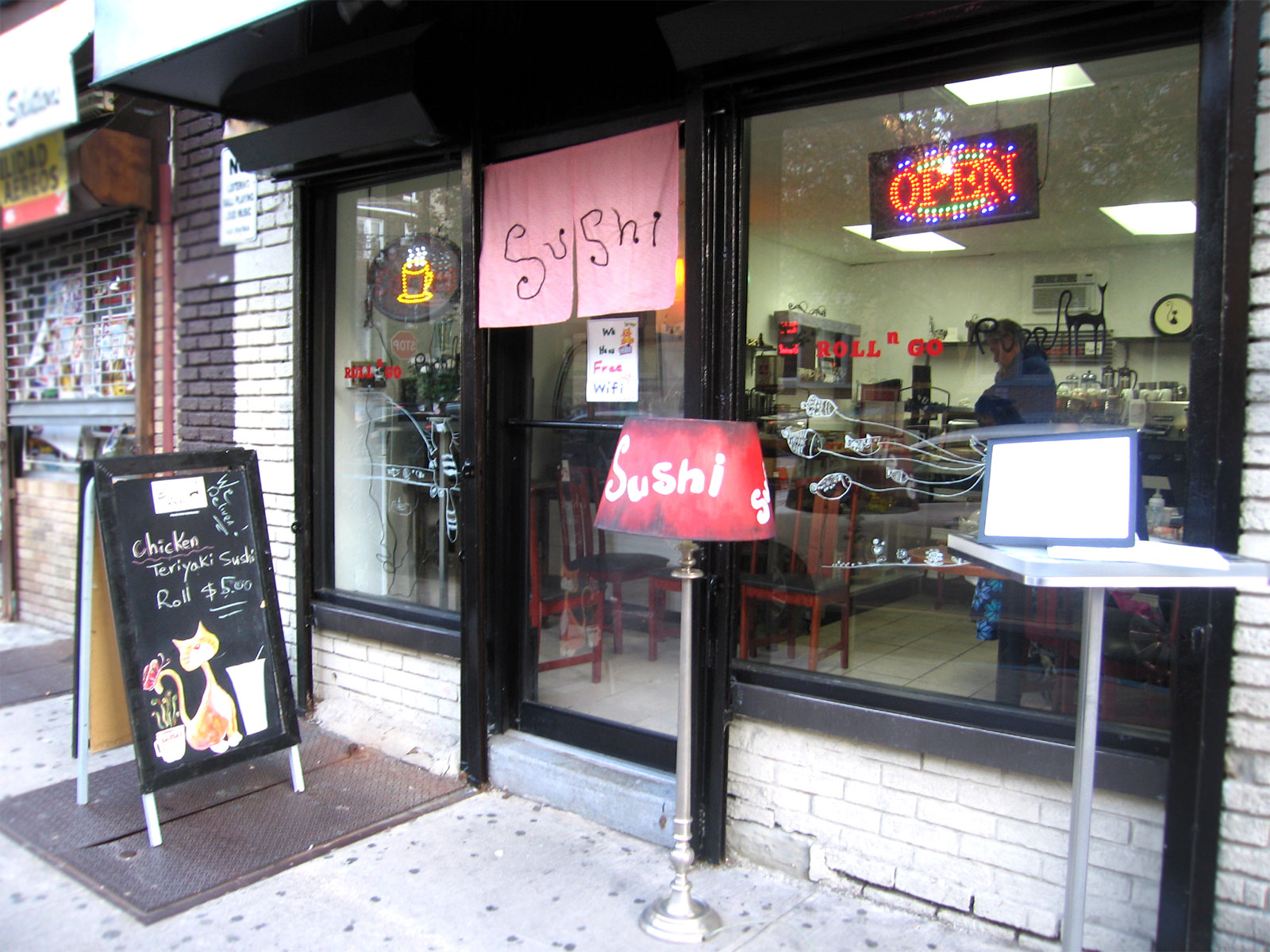 Photo of Roll -n- Go Sushi Restaurant in West New York City, New Jersey, United States - 5 Picture of Restaurant, Food, Point of interest, Establishment