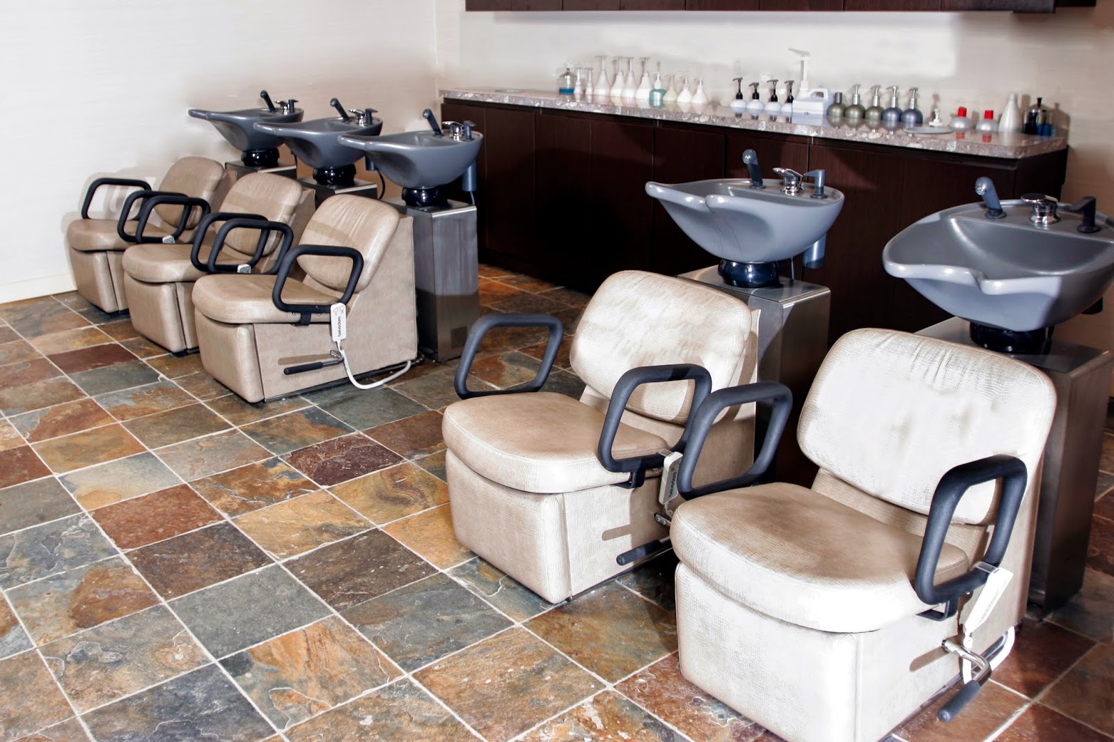 Photo of Peter Conte Salon & Spa in Matawan City, New Jersey, United States - 3 Picture of Point of interest, Establishment, Health, Spa, Beauty salon, Hair care