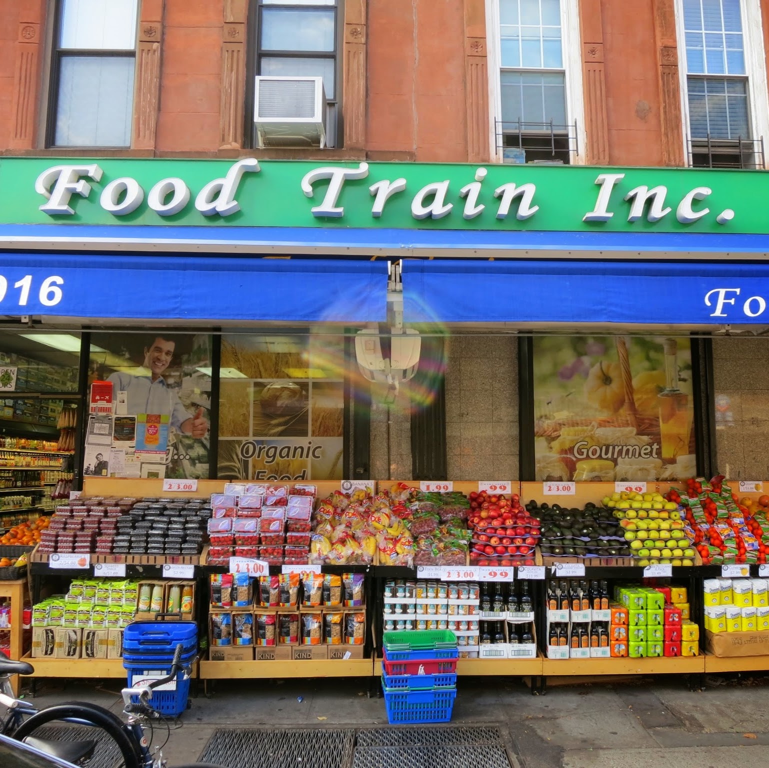 Photo of Food Train in Brooklyn City, New York, United States - 2 Picture of Food, Point of interest, Establishment, Store, Grocery or supermarket, Convenience store