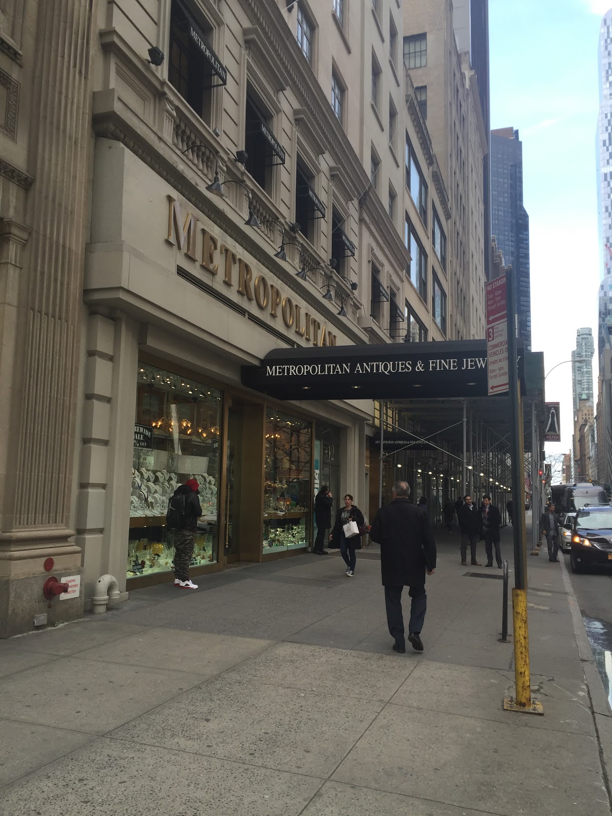 Photo of Metropolitan Fine Arts & Antiques in New York City, New York, United States - 1 Picture of Point of interest, Establishment, Store, Jewelry store