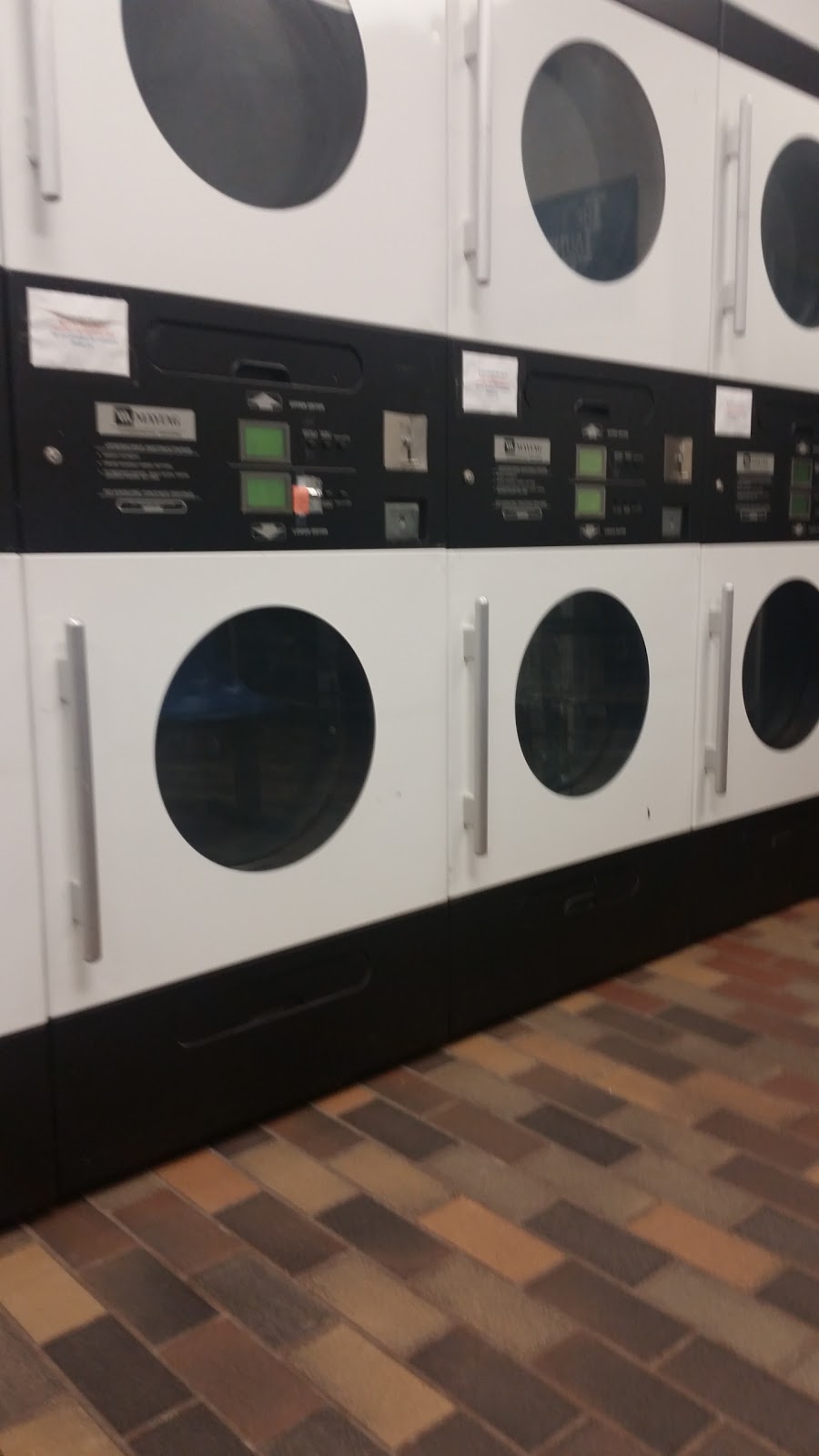 Photo of Laundry Room in Old Bridge Township City, New Jersey, United States - 2 Picture of Point of interest, Establishment, Laundry