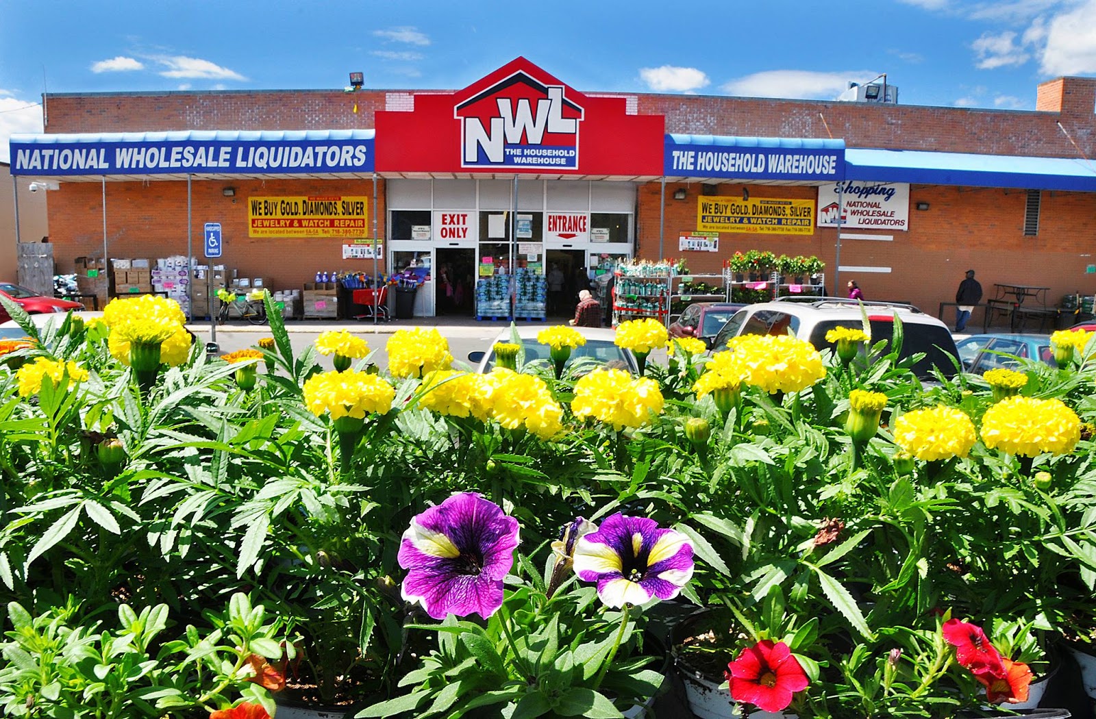 Photo of National Wholesale Liquidators in Queens City, New York, United States - 2 Picture of Food, Point of interest, Establishment, Finance, Store, Grocery or supermarket, Home goods store, Clothing store, Liquor store, Electronics store, Furniture store