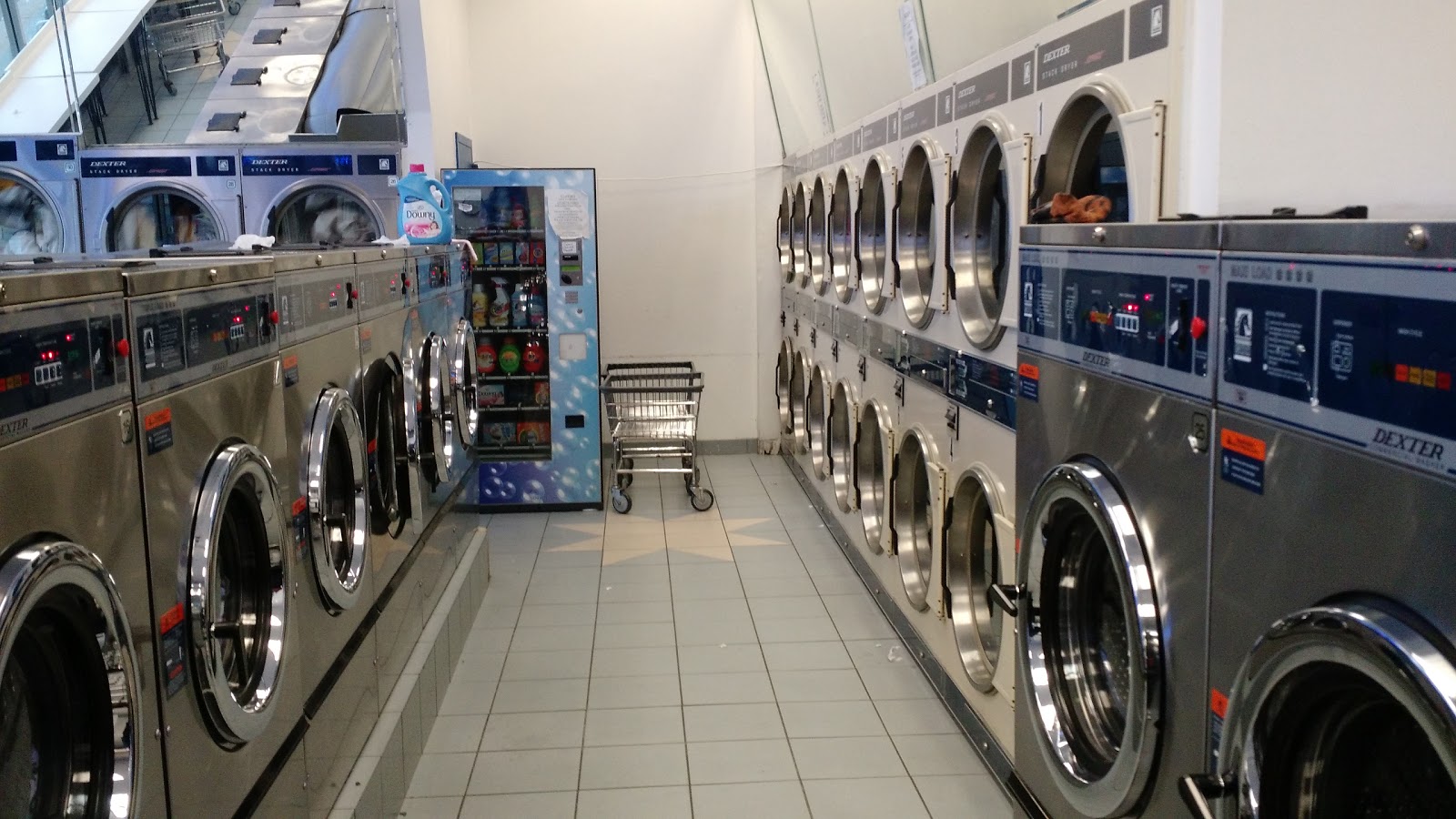 Photo of SUPERCLEAN Laundromat Drycleaner Superstore 24hrs in Richmond City, New York, United States - 1 Picture of Point of interest, Establishment, Laundry