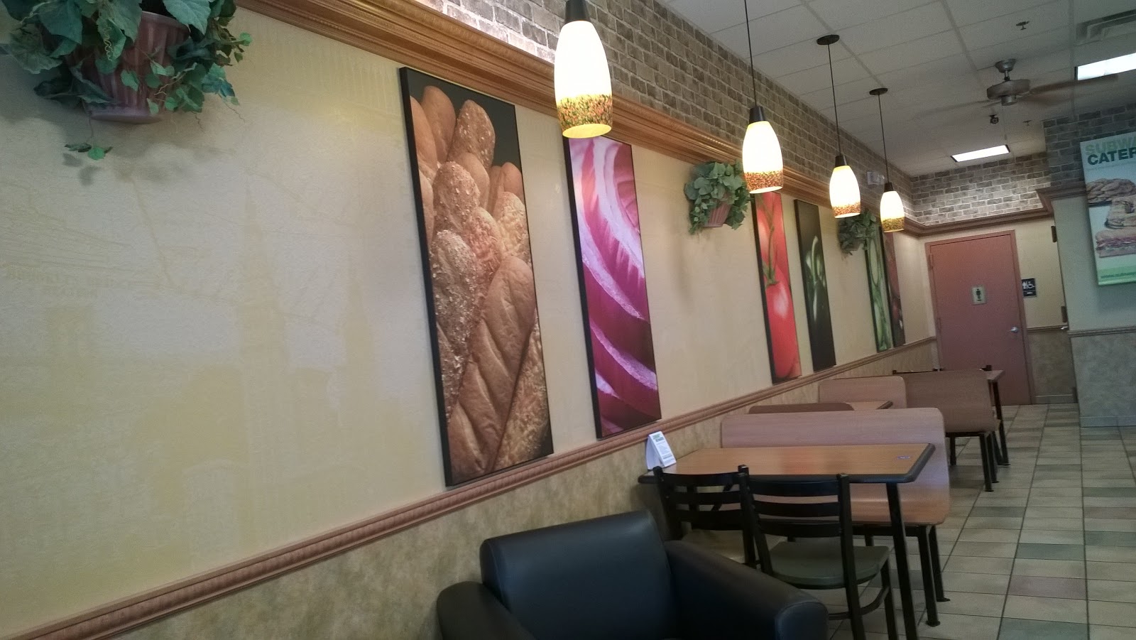 Photo of Subway in Hackensack City, New Jersey, United States - 3 Picture of Restaurant, Food, Point of interest, Establishment