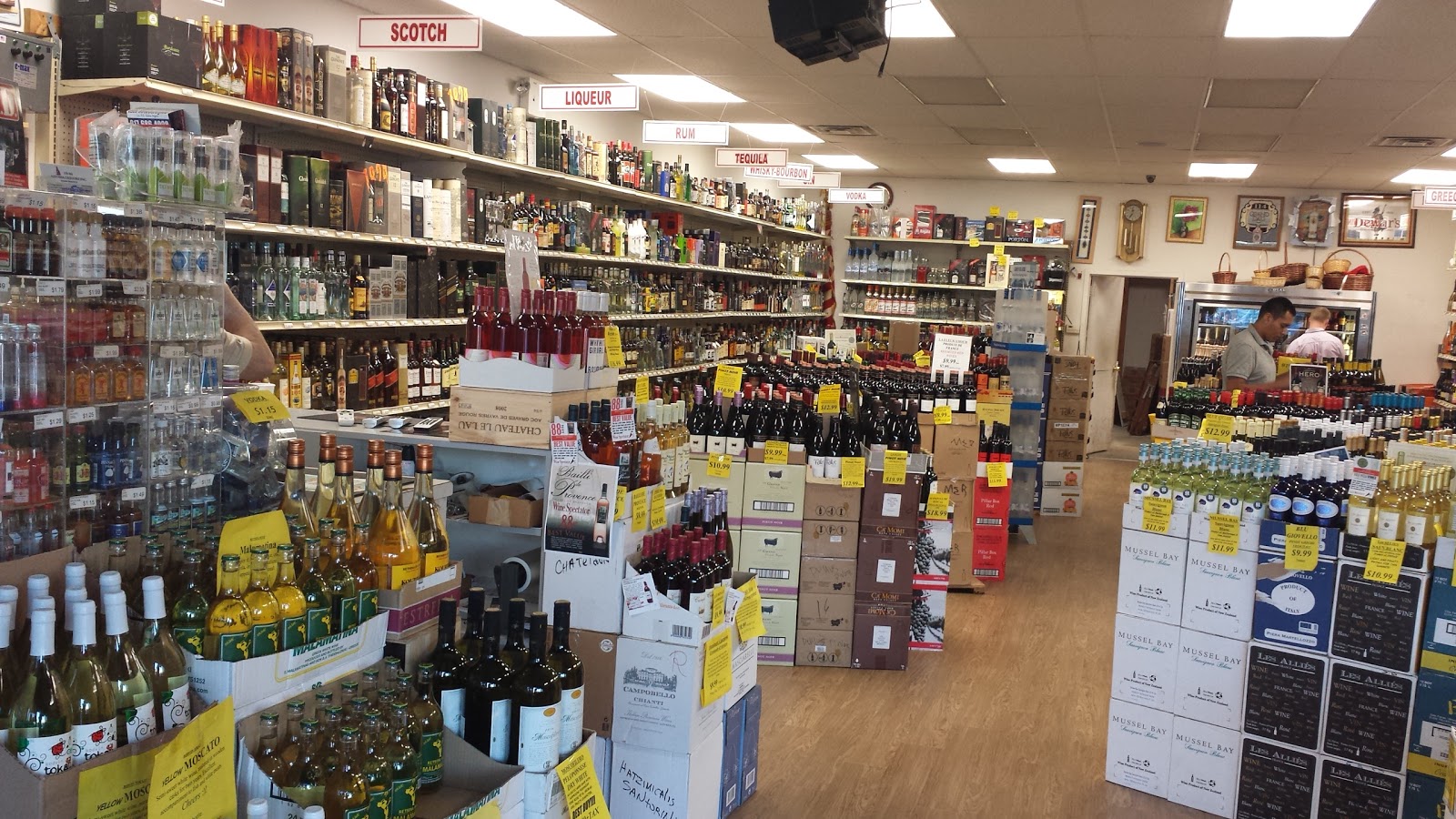 Photo of Astoria Liquors Inc in Astoria City, New York, United States - 1 Picture of Point of interest, Establishment, Store, Liquor store