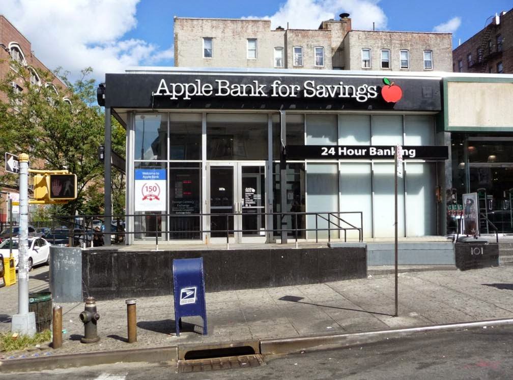Photo of Apple Bank in Bronx City, New York, United States - 1 Picture of Point of interest, Establishment, Finance, Bank