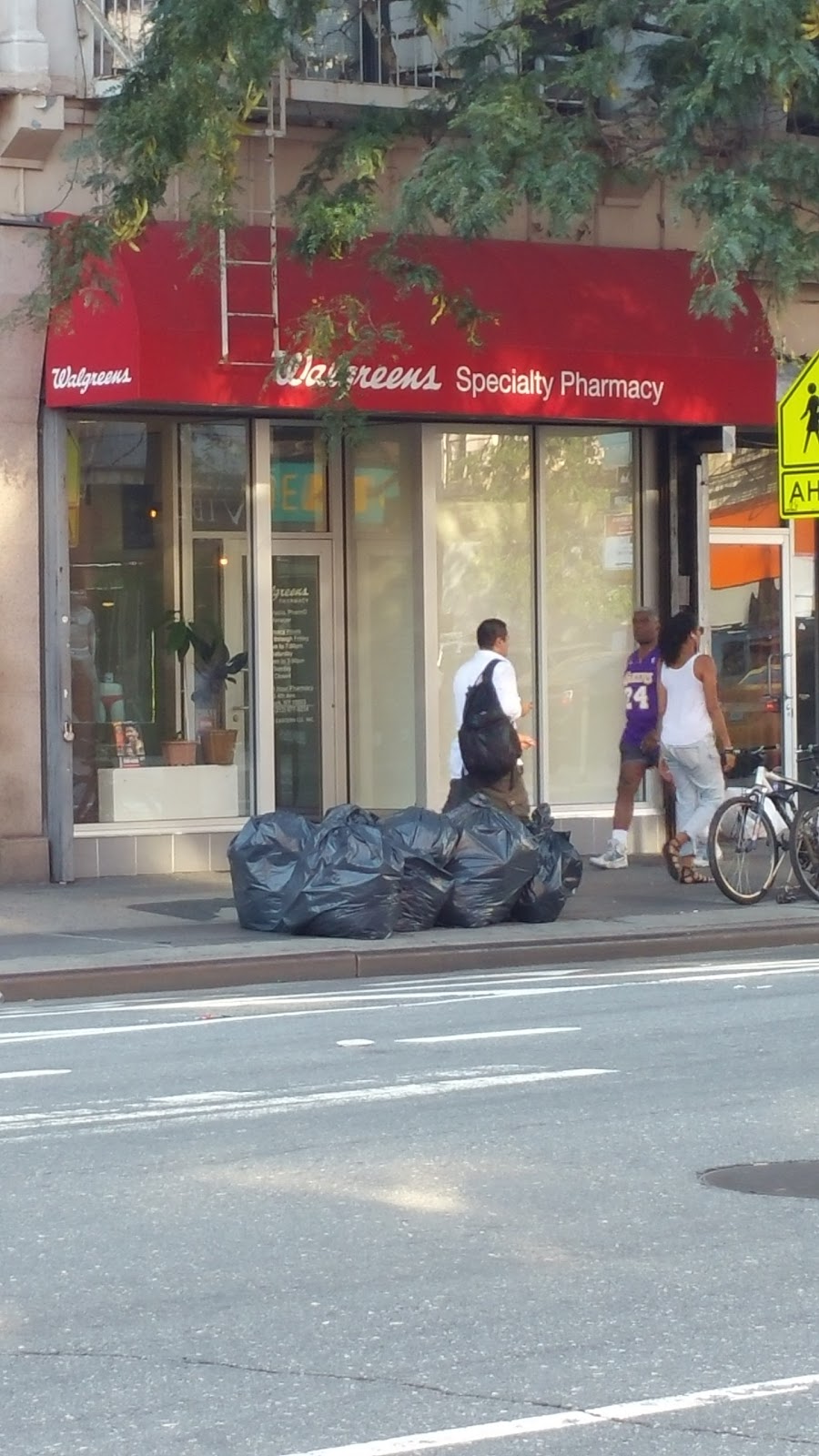 Photo of Walgreens in New York City, New York, United States - 2 Picture of Food, Point of interest, Establishment, Store, Health, Convenience store, Home goods store, Electronics store