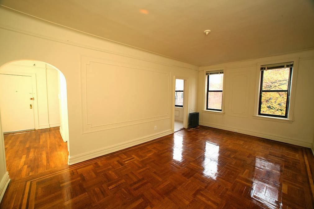 Photo of Kings And Queens Leasing in Brooklyn City, New York, United States - 1 Picture of Point of interest, Establishment, General contractor, Real estate agency