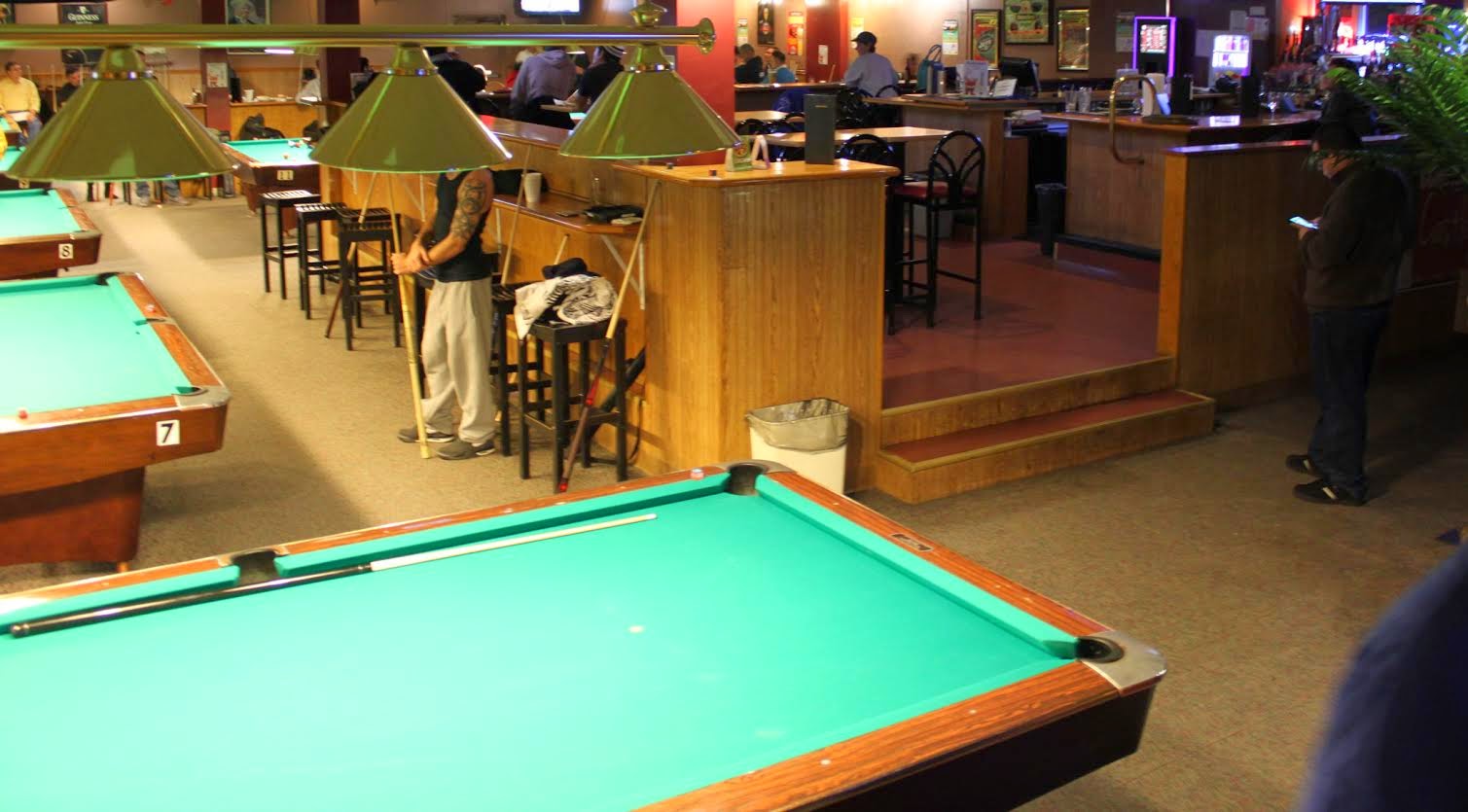 Photo of Castle Billiards Lounge in East Rutherford City, New Jersey, United States - 5 Picture of Restaurant, Food, Point of interest, Establishment, Bar