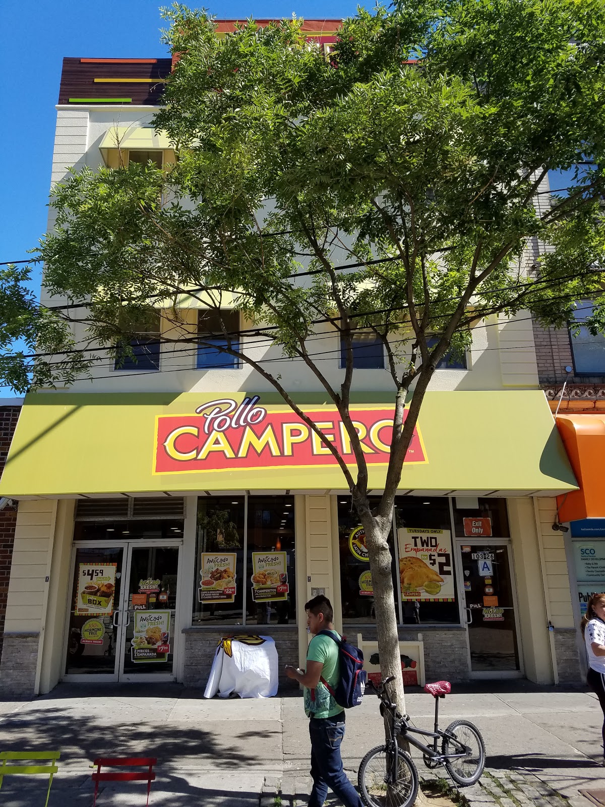 Photo of Pollo Campero in Queens City, New York, United States - 1 Picture of Restaurant, Food, Point of interest, Establishment