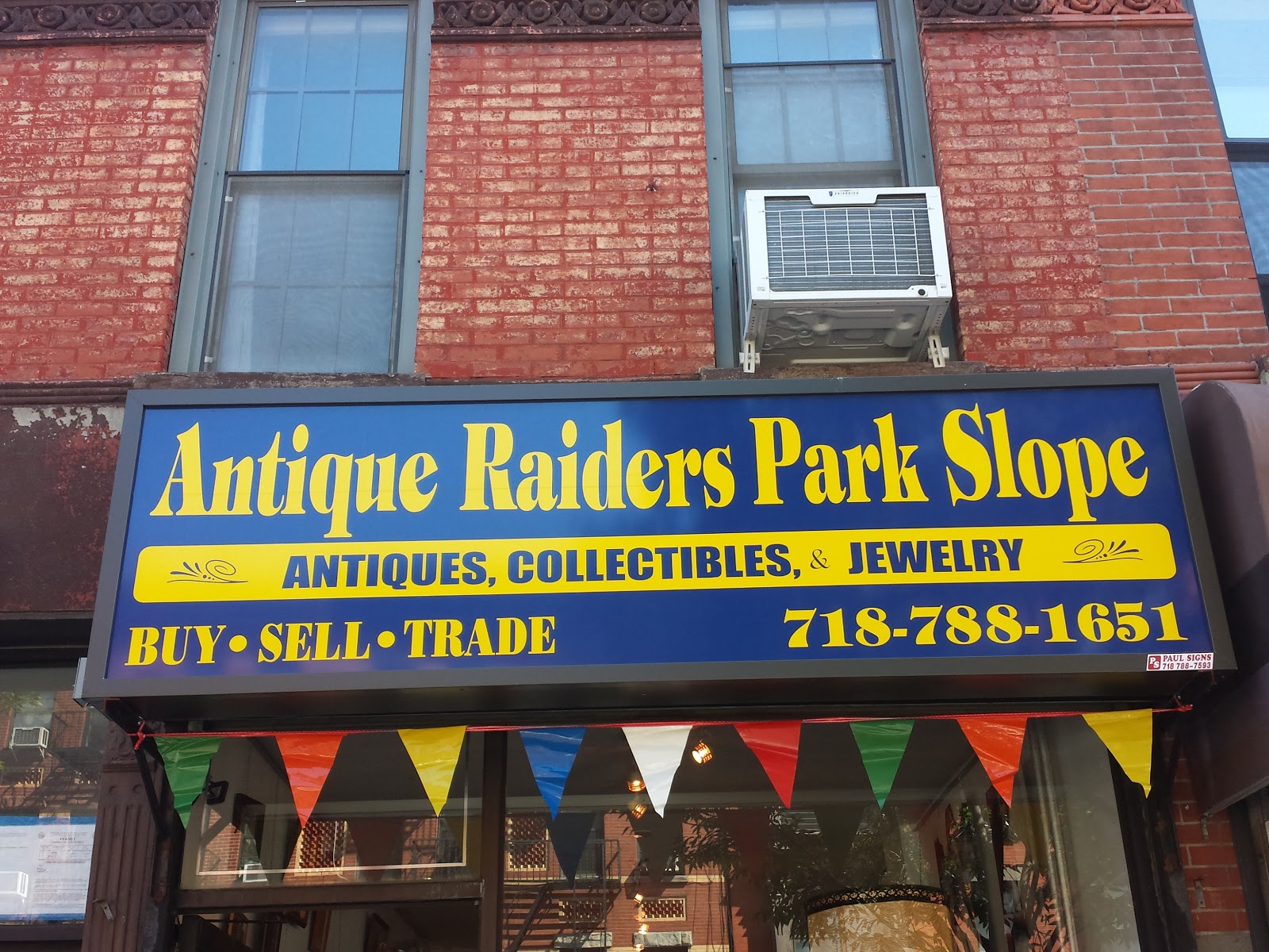 Photo of Antique Raiders Park Slope in Kings County City, New York, United States - 5 Picture of Point of interest, Establishment, Store