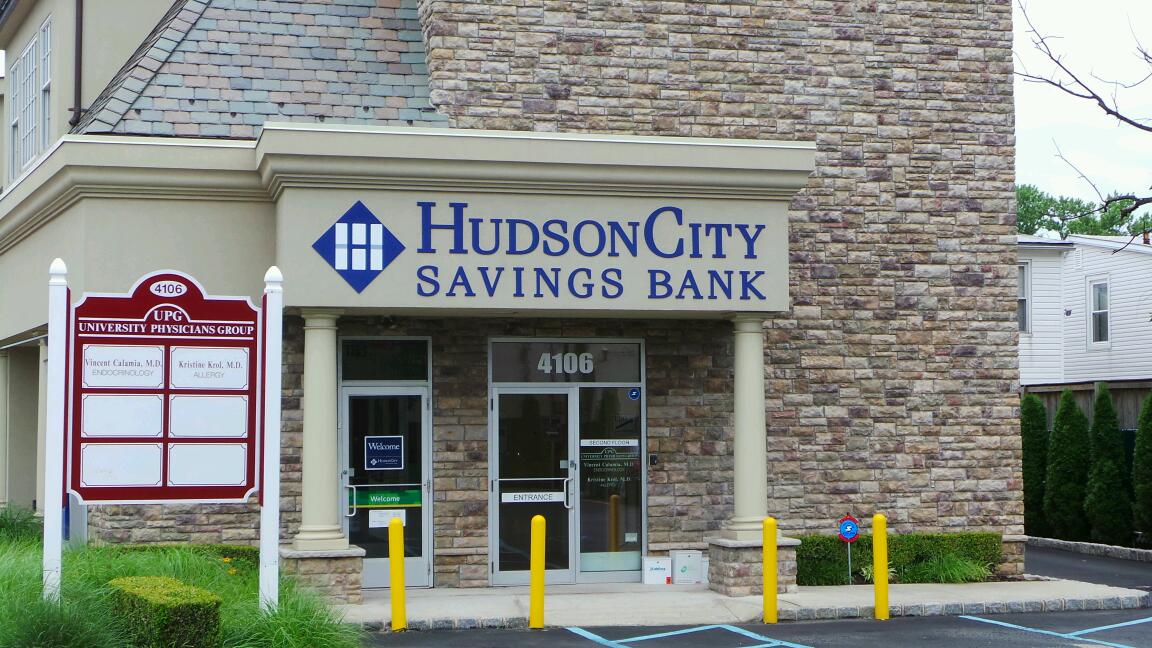 Photo of Hudson City Savings Bank in Staten Island City, New York, United States - 1 Picture of Point of interest, Establishment, Finance, Atm, Bank