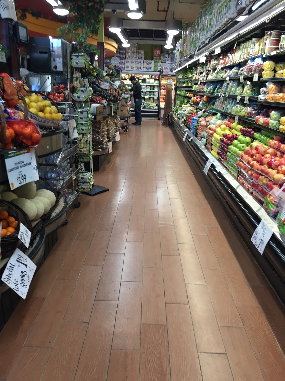 Photo of Key Food Supermarkets in Long Island City, New York, United States - 3 Picture of Food, Point of interest, Establishment, Store, Grocery or supermarket