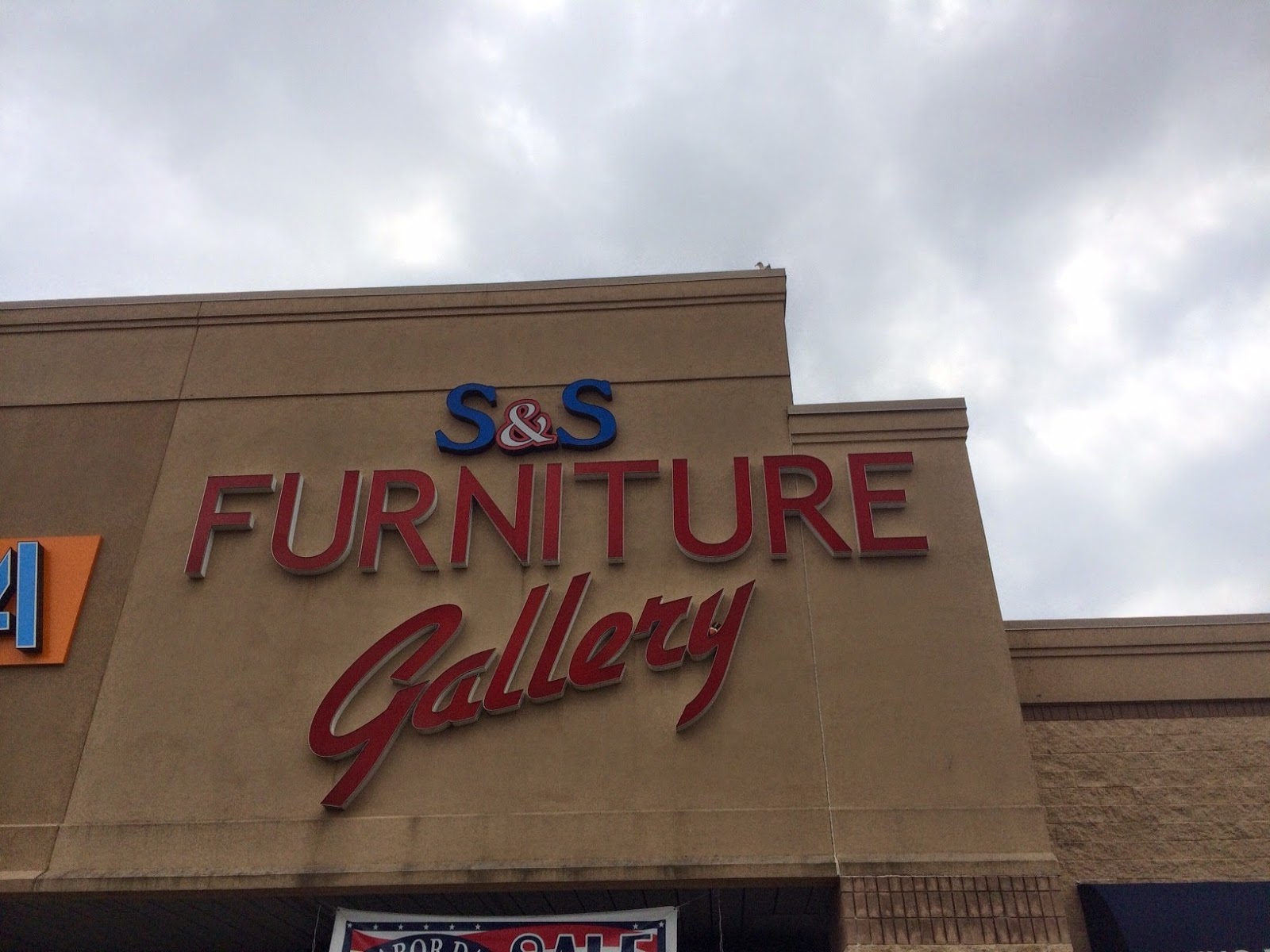 Photo of S & S Furniture Gallery in Linden City, New Jersey, United States - 4 Picture of Point of interest, Establishment, Store, Home goods store, Furniture store