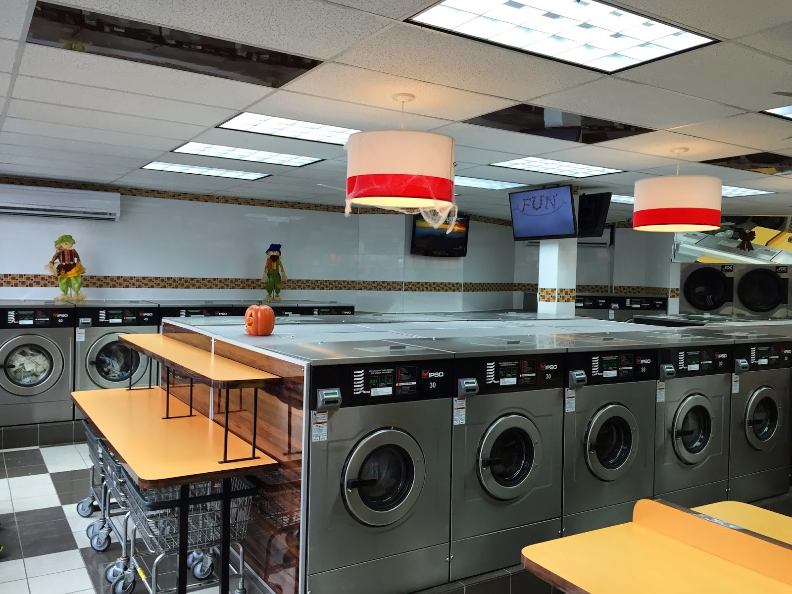 Photo of 1925 Laundromat in Bronx City, New York, United States - 2 Picture of Point of interest, Establishment, Laundry