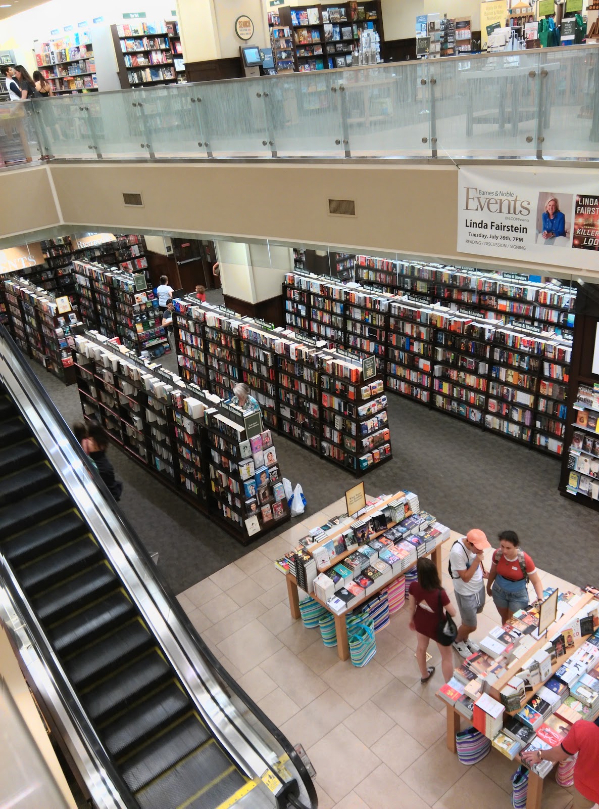 Photo of Barnes & Noble in New York City, New York, United States - 2 Picture of Point of interest, Establishment, Store, Book store