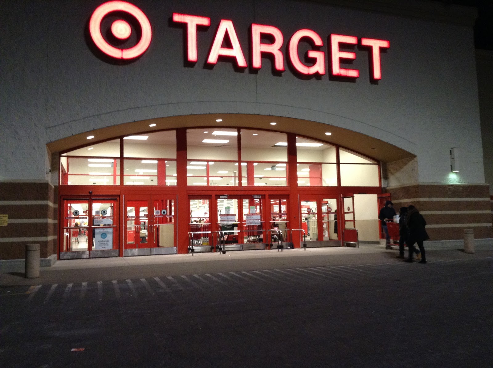 Photo of Target in North Bergen City, New Jersey, United States - 1 Picture of Point of interest, Establishment, Store, Home goods store, Clothing store, Electronics store, Furniture store, Department store