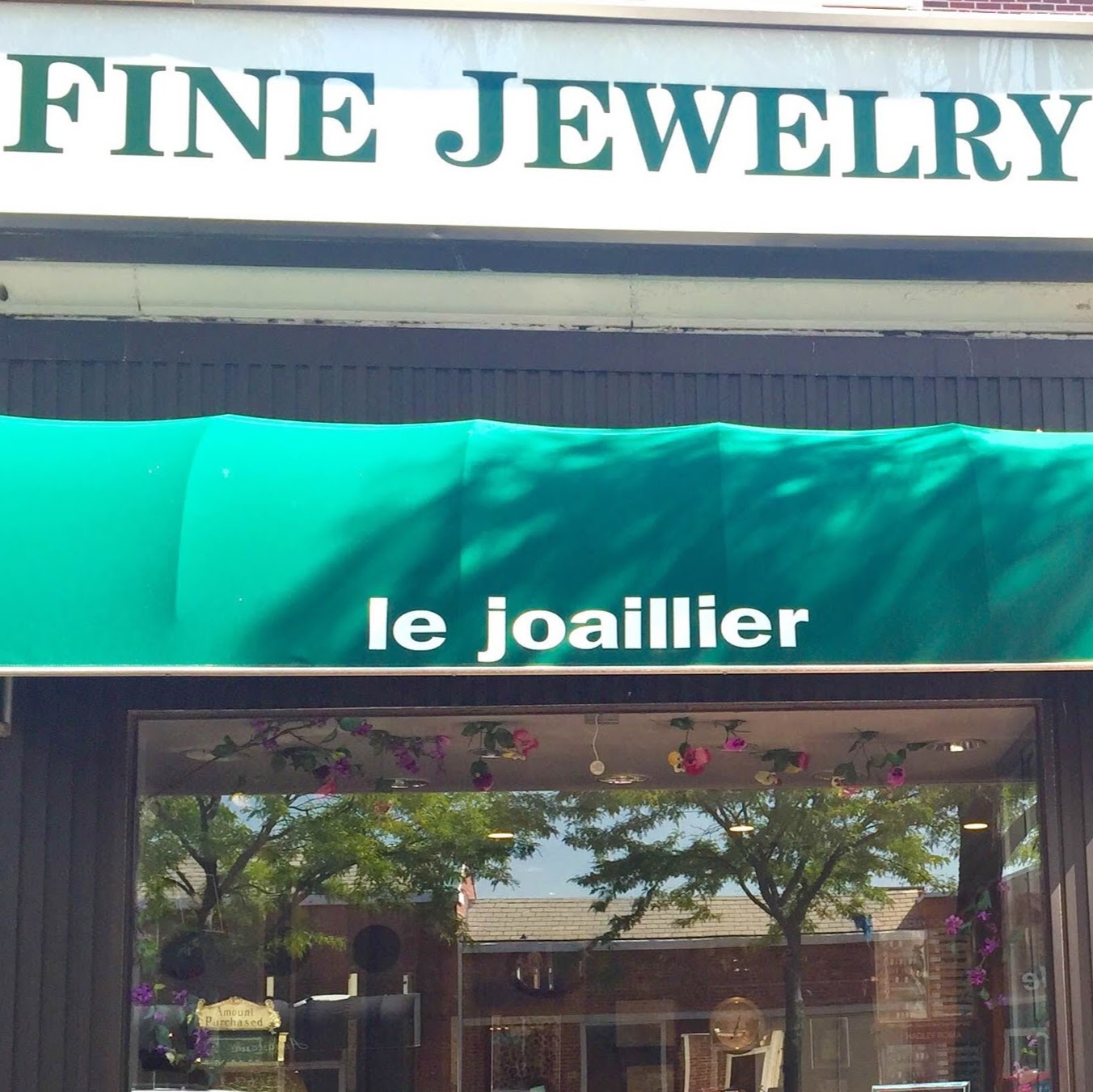 Photo of Le Joaillier Fine Jewelry in Garden City, New York, United States - 2 Picture of Point of interest, Establishment, Store, Jewelry store