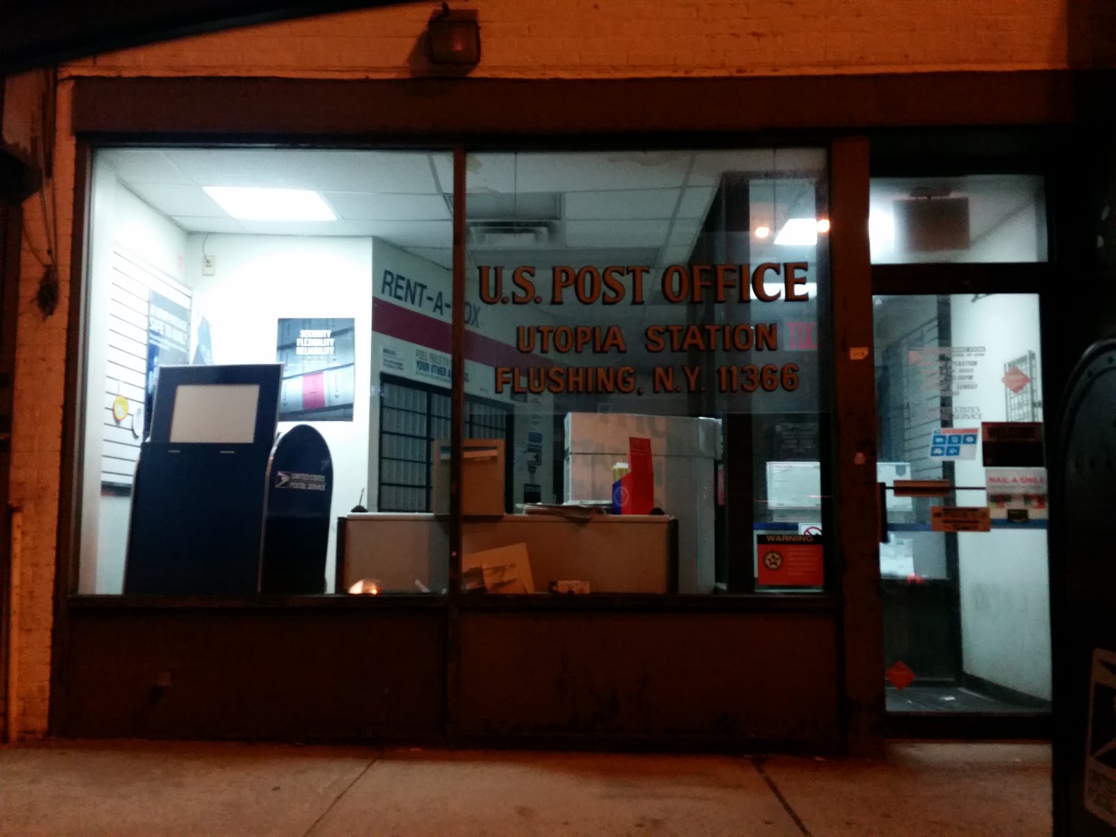 Photo of United States Post Office in Fresh Meadows City, New York, United States - 1 Picture of Point of interest, Establishment, Finance, Post office