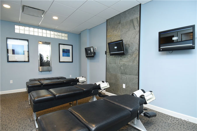 Photo of Rhino Chiropractic in Rockville Centre City, New York, United States - 3 Picture of Point of interest, Establishment, Health