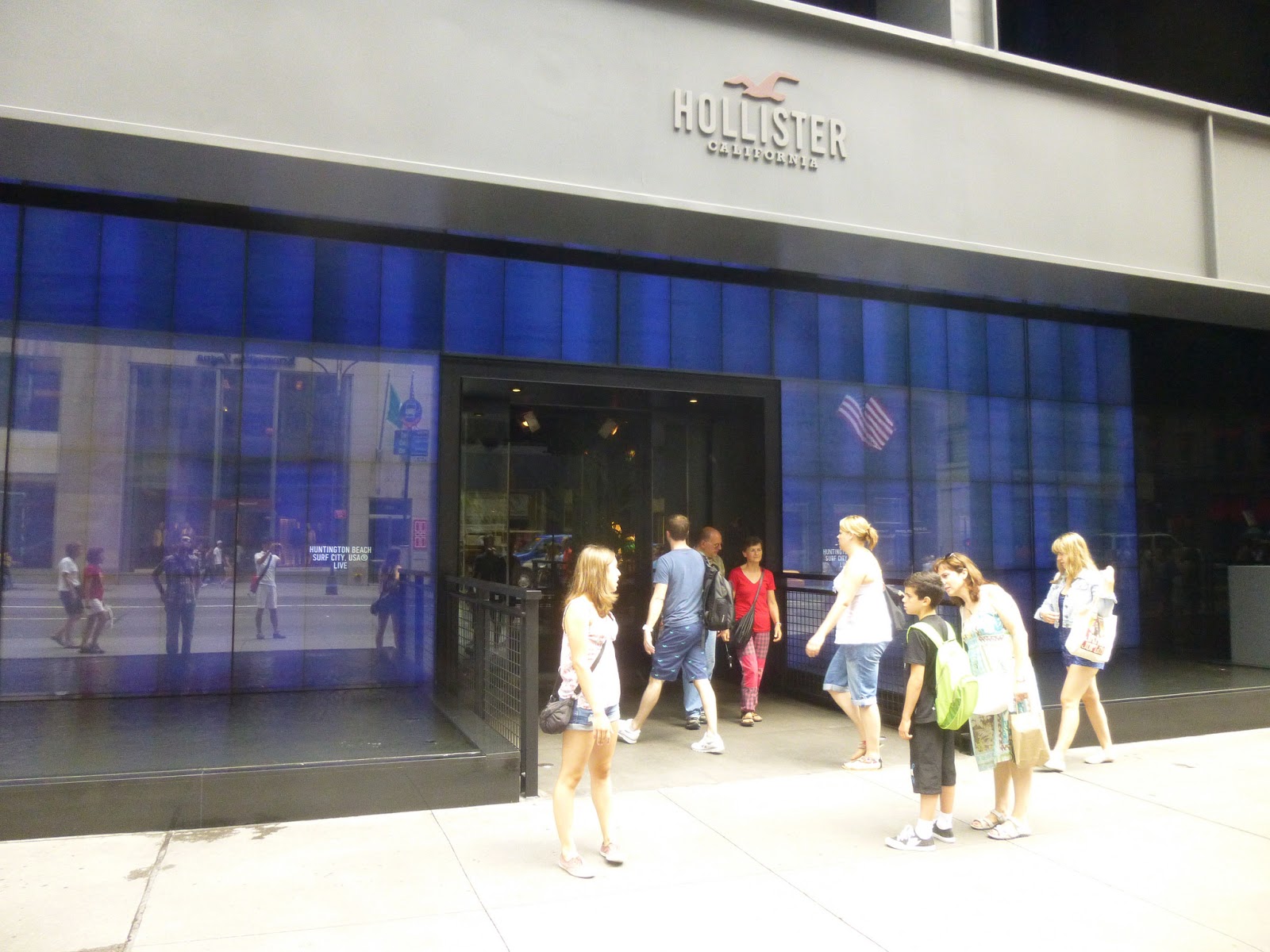 Photo of Hollister Co. in New York City, New York, United States - 3 Picture of Point of interest, Establishment, Store, Clothing store