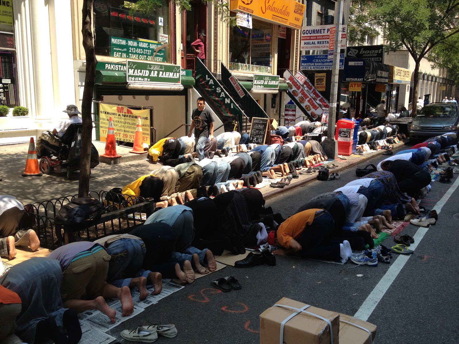 Photo of Masjid Ar-Rahman in New York City, New York, United States - 3 Picture of Point of interest, Establishment, Place of worship, Mosque